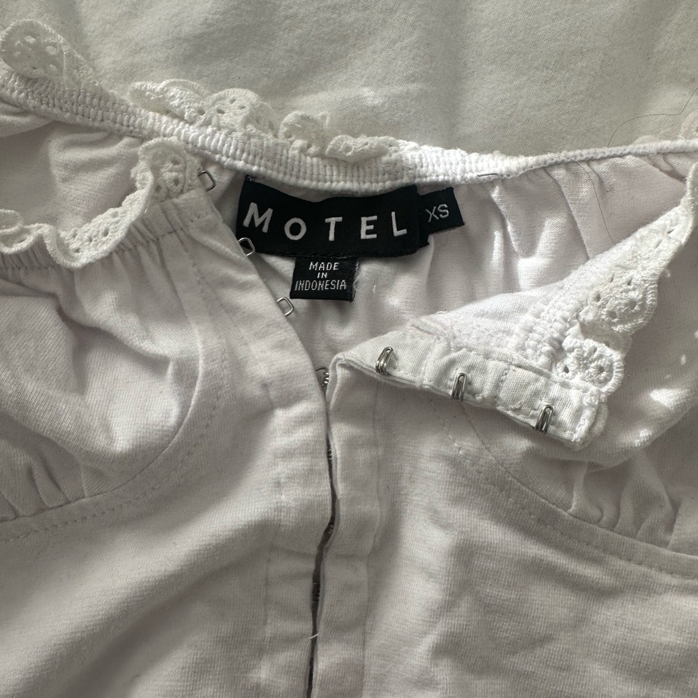 Motel Rocks Dovica Lace Trim Corset Crop Eyelet Top In White size XS - Picture 6 of 7